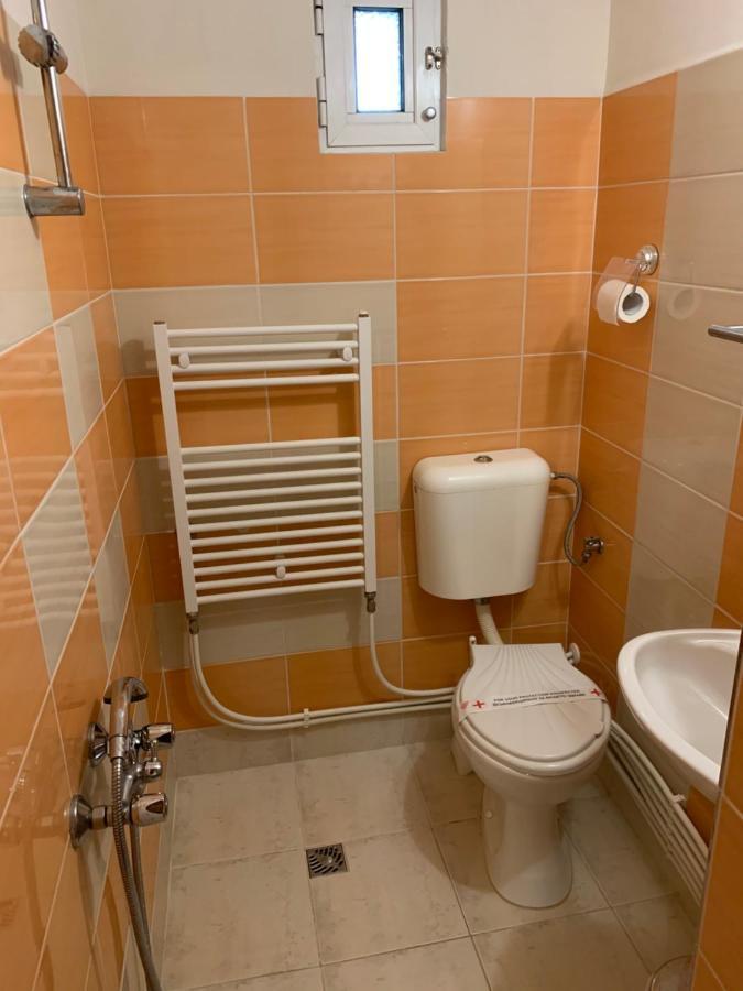Bobi Guest House โคปริฟชทิทซา ภายนอก รูปภาพ